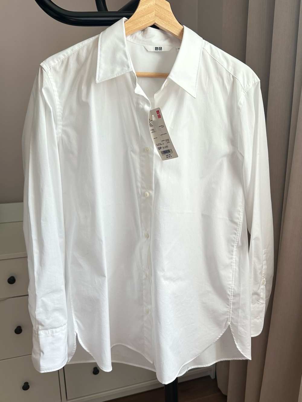 UNIQLO White Classic Button-Down Shirt Women’s Long Sleeve 100% Cotton Small